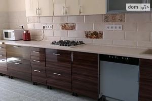 Продается 3-комнатная квартира 78 кв. м в Хмельницком