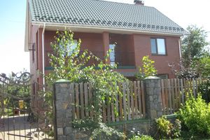 Продается дом на 2 этажа 122 кв. м с беседкой