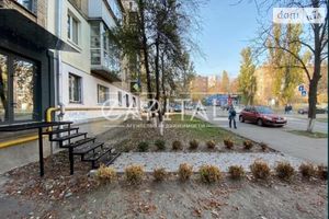 Здається в оренду торгово-розважальний комплекс 60 кв. м в 5-поверховій будівлі