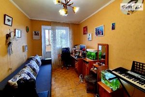 Продается 4-комнатная квартира 78 кв. м в Виннице