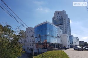 Продається 3-кімнатна квартира 135.5 кв. м у Хмельницькому
