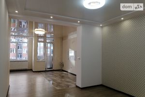 Продается 1-комнатная квартира 63 кв. м в Тернополе