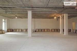 Сдается в аренду офис 213 кв. м в нежилом помещении в жилом доме