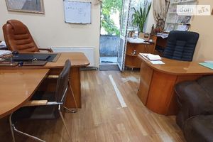 Здається в оренду приміщення вільного призначення 47 кв. м в 3-поверховій будівлі