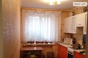 Продается 4-комнатная квартира 80 кв. м в Николаеве