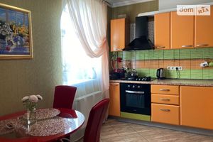 Продається 3-кімнатна квартира 68.2 кв. м у Одесі