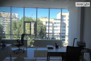 Сдается в аренду офис 43 кв. м в торгово-офисном центре