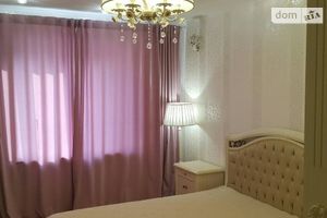Продається 3-кімнатна квартира 95 кв. м у Одесі
