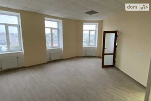 Сдается в аренду офис 44 кв. м в бизнес-центре