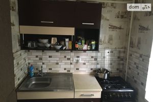 Продается 2-комнатная квартира 42 кв. м в Запорожье