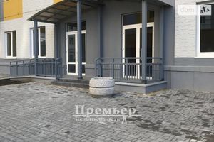 Продается 3-комнатная квартира 95.6 кв. м в Одессе