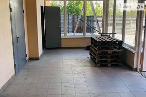 Продается 2-комнатная квартира 73 кв. м в Черкассах