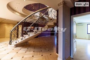 Продается 5-комнатная квартира 330 кв. м в Киеве