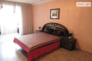 Продається 3-кімнатна квартира 115.15 кв. м у Одесі