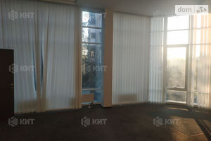 Продается офис 1040 кв. м в нежилом помещении в жилом доме