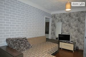 Продається 3-кімнатна квартира 55 кв. м у Харкові