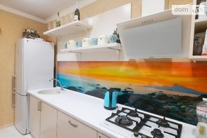 Продается 3-комнатная квартира 67 кв. м в Виннице