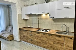 Сдается в аренду 1-комнатная квартира 50 кв. м в Ровно