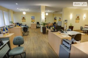 Сдается в аренду офис 555 кв. м в бизнес-центре