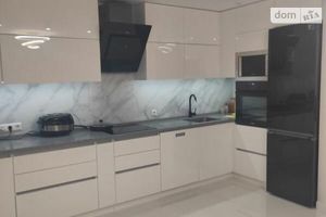 Продается 3-комнатная квартира 80 кв. м в Днепре