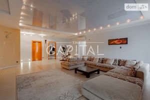 Продается 3-комнатная квартира 190 кв. м в Киеве