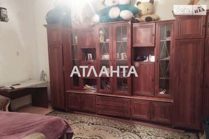 Продается 3-комнатная квартира 38.5 кв. м в Одессе