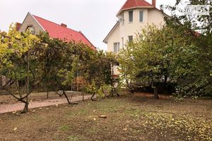 Продается дом на 2 этажа 396 кв. м с участком