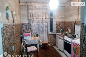 Продается 3-комнатная квартира 62 кв. м в Чернигове