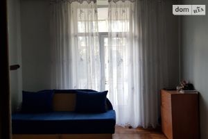Продається 2-кімнатна квартира 55 кв. м у Одесі