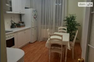 Продається 3-кімнатна квартира 88 кв. м у Одесі