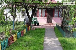 Продается 6-комнатная квартира 90 кв. м в Василькове