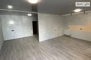 Продается 1-комнатная квартира 47 кв. м в Полтаве
