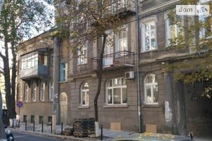 Продається 2-кімнатна квартира 66 кв. м у Одесі