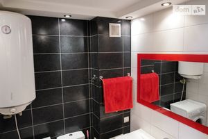 Продается 3-комнатная квартира 60 кв. м в Николаеве