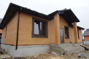 Продается одноэтажный дом 110 кв. м с баней/сауной