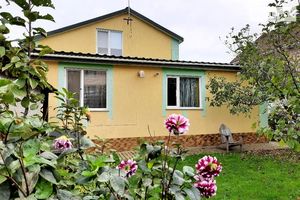 Продається будинок 2 поверховий 136 кв. м з бесідкою