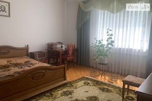 Сдается в аренду одноэтажный дом 150 кв. м с беседкой