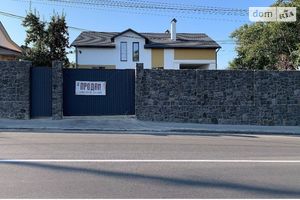 Продается дом на 2 этажа 183 кв. м с гаражом
