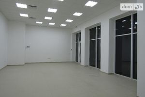 Здається в оренду офіс 80 кв. м в нежитловому приміщені в житловому будинку