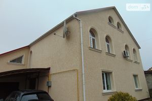 Продается дом на 2 этажа 265 кв. м с камином