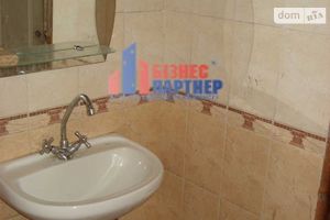 Сдается в аренду помещение (часть здания) 215 кв. м в 1-этажном здании