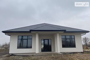 Продається одноповерховий будинок 135 кв. м з верандою
