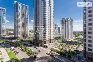 Продается 5-комнатная квартира 206 кв. м в Киеве