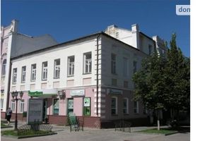 Сдается в аренду помещение (часть здания) 268.3 кв. м в 3-этажном здании