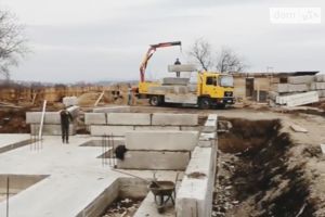 Продается 1-комнатная квартира 38.3 кв. м в Черновцах