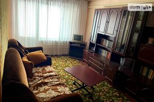 Продається 3-кімнатна квартира 64.2 кв. м у Новому Бузі