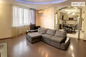 Продается 3-комнатная квартира 113 кв. м в Киеве