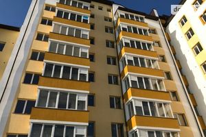 Продається 1-кімнатна квартира 38 кв. м у Івано-Франківську