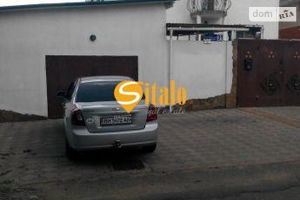 Сдается в аренду дом на 3 этажа 390 кв. м с бассейном