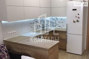 Сдается в аренду 2-комнатная квартира 72 кв. м в Киеве